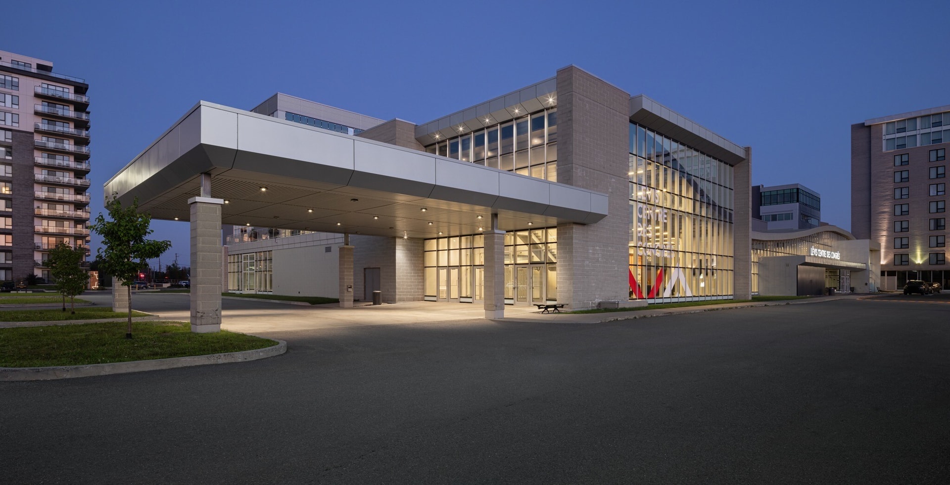 Four Points by Sheraton Lévis Centre des Congrès cover